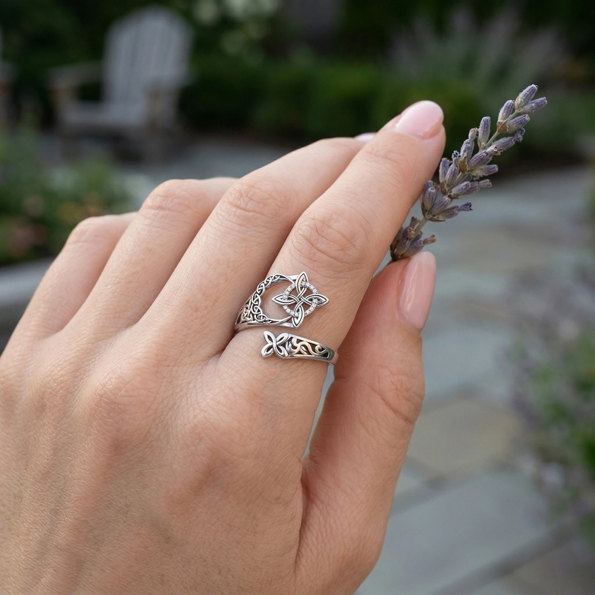 Jewelance™ KnotRing 1+1 GRATIS: Vintage-inspirerad justerbar minimalistisk keltisk knutring